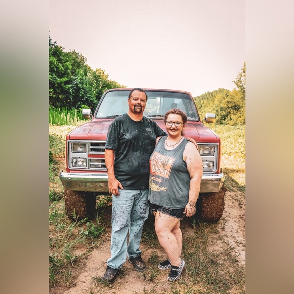 Meet your Posher, Lacey - Picture 3 of 3